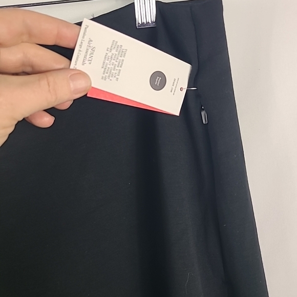 NEW SPANX Air Essentials Women’s Pants Front Slit High Rise Soft Black Sz 3X - Picture 3 of 7